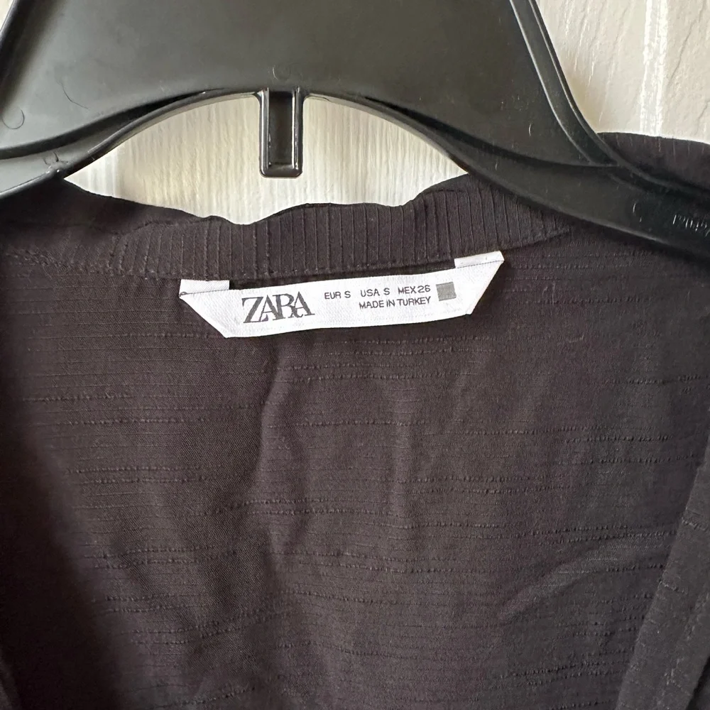 Zara Blouse - Picture 2 of 3
